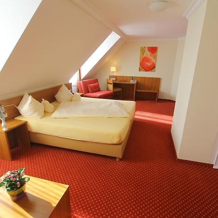 Abasto Hotel Eichenau Dış mekan fotoğraf