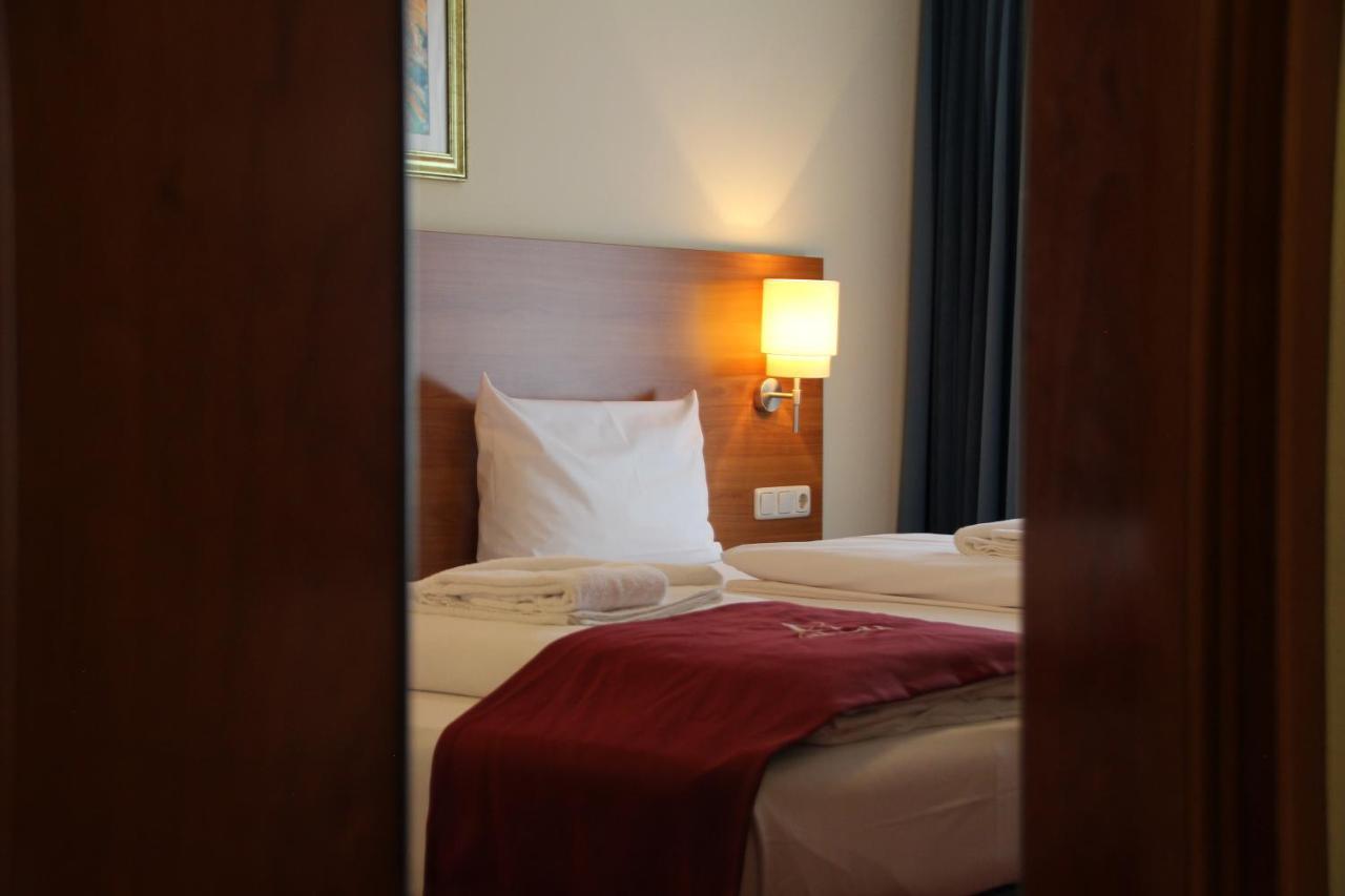 Abasto Hotel Eichenau Dış mekan fotoğraf